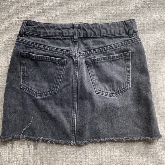 TOPSHOP black jean skirt size 2 - Picture 2 of 3